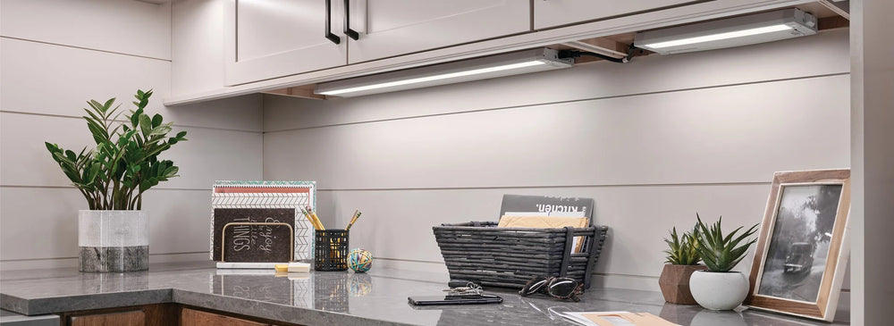 Image of Premium Product: Led Under Cabinet Task Light Direct Wire Or Plug In Connector Switch Dimmable Linkable 400 Lumens 3000K Warm White 6 2 Watts Cul And E Star Listed 12, highlighting its features and quality.
