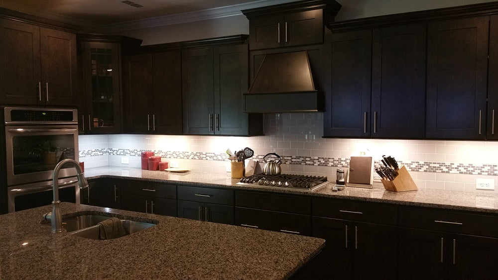 Image of Premium Product: Led Under Cabinet Task Light Direct Wire Or Plug In Connector Switch Dimmable Linkable 400 Lumens 3000K Warm White 6 2 Watts Cul And E Star Listed 12, highlighting its features and quality.