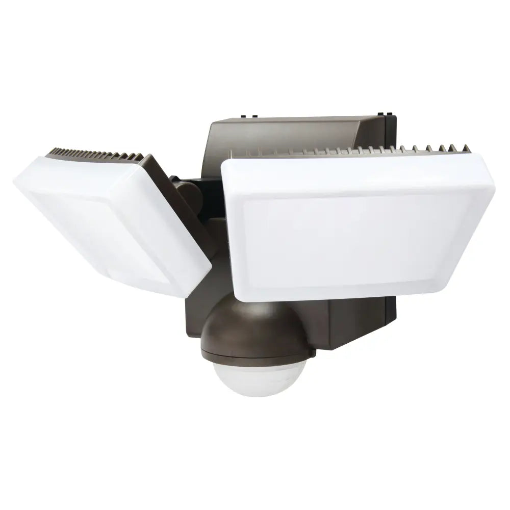 IQ America LB1880 Dual Head Battery LED Motion Security Light 800 Lumens Wireless Installation Battery Operated Motion
