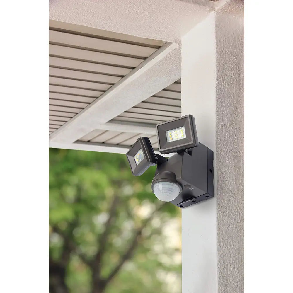 Black iq america battery operated motion security flood light with dual led bulbs and spherical motion sensor lens