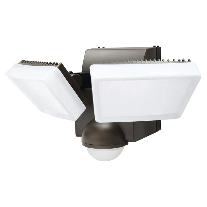 Brown and white dual-head iq america led motion security light with sleek design 800 lumen battery powered motion sensor floodlight