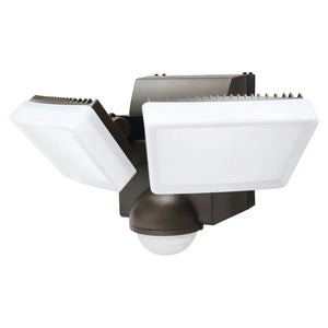 IQ America Motion Security Flood Light Battery-Powered 800 Lumen LED Wall or Eave Soffit Mt Closet Shed Storage Attic